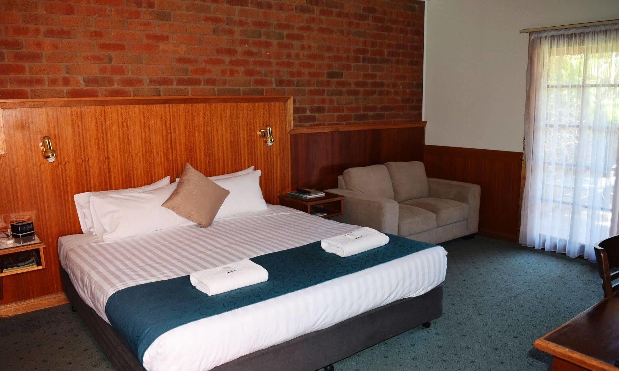 Early Australian Motor Inn Μιλντούρα Εξωτερικό φωτογραφία